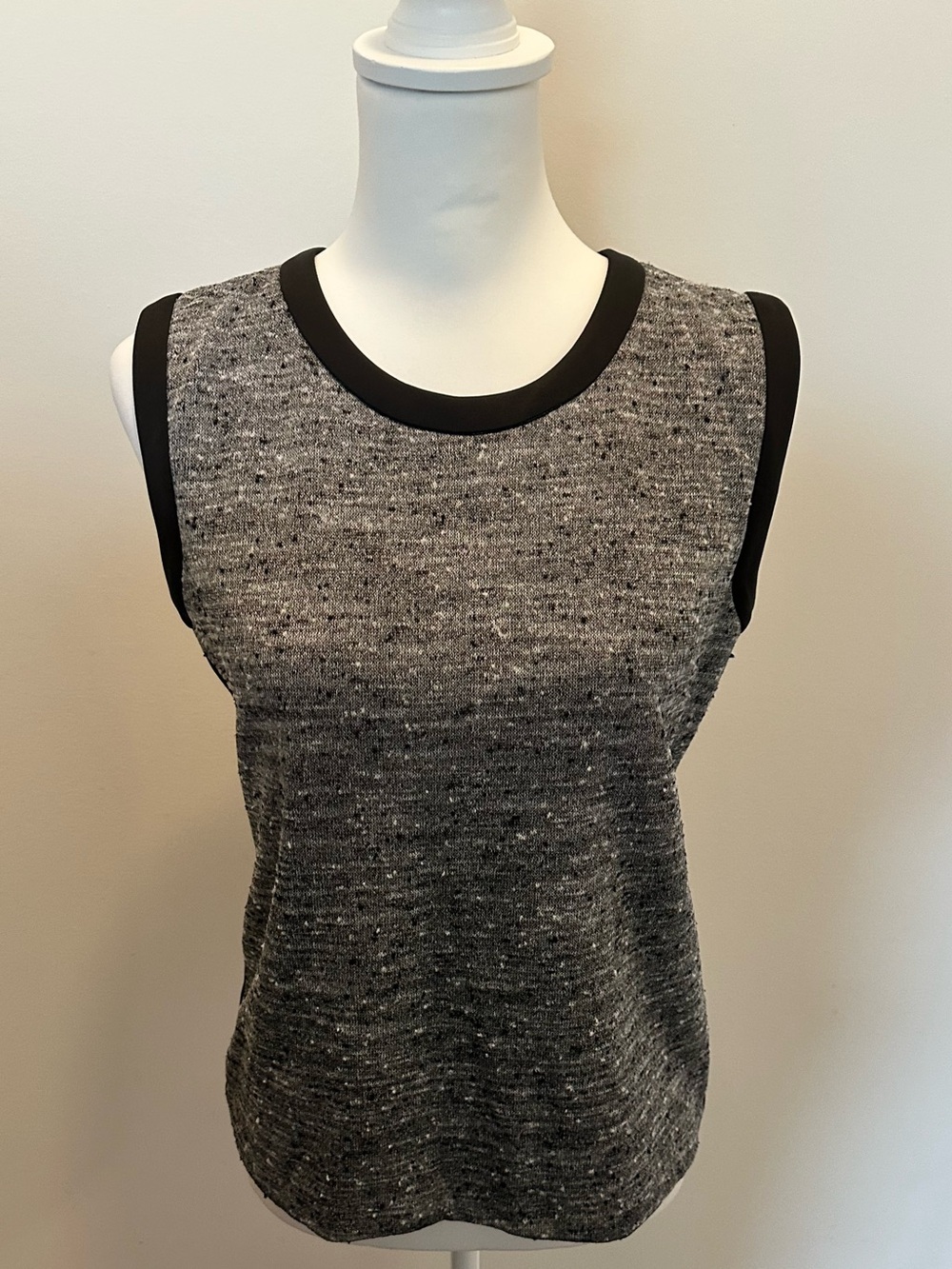 Calvin Klein Women’s Heather Gray Sleeveless Knit Tank with Black Trim